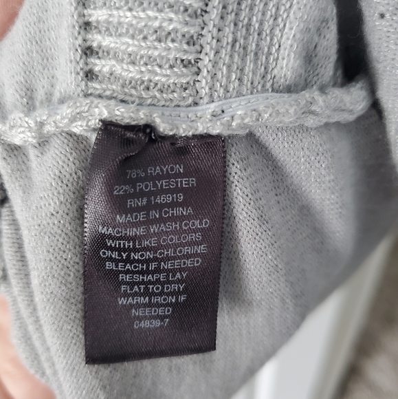 Worthington Gray Sweater - Picture 4 of 10